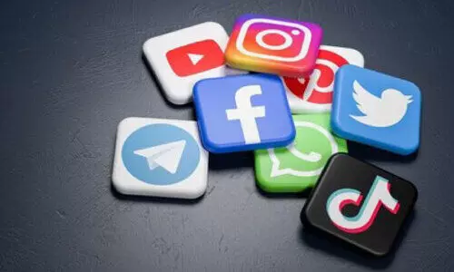 സ​മൂ​ഹ​ മാ​ധ്യ​മ​ങ്ങ​ളി​ൽ കു​ട്ടി​ക​ളെ ഉ​പ​യോ​ഗി​ച്ചു​ള്ള പ്ര​ചാ​ര​ണം വേ​ണ്ട