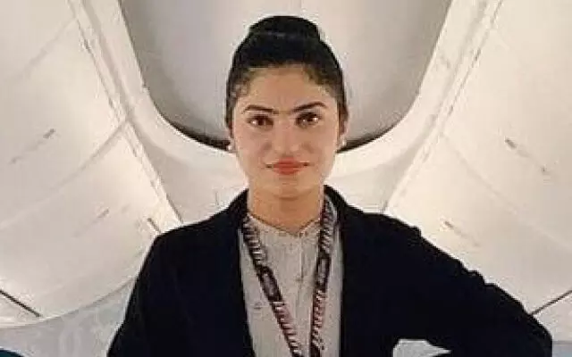 സ്വർണം കടത്തി; എയർഹോസ്റ്റസ് അറസ്റ്റിൽ