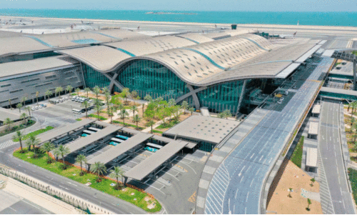 ആ​കാ​ശ​ത്തോ​ളം ഉ​യ​ർ​ന്ന പ​ത്താ​ണ്ട്​