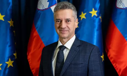 ഫലസ്തീനെ സ്വതന്ത്ര രാഷ്ട്രമായി അംഗീകരിച്ച് സ്ലൊവീനിയയും; ഇത് സമാധാന സന്ദേശമെന്ന് പ്രധാനമന്ത്രി