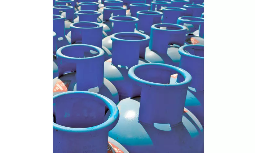 അബൂദബിയിൽ പാചകവാതക വില പുതുക്കി അബൂദബിയിൽ പാചകവാതക വില പുതുക്കി