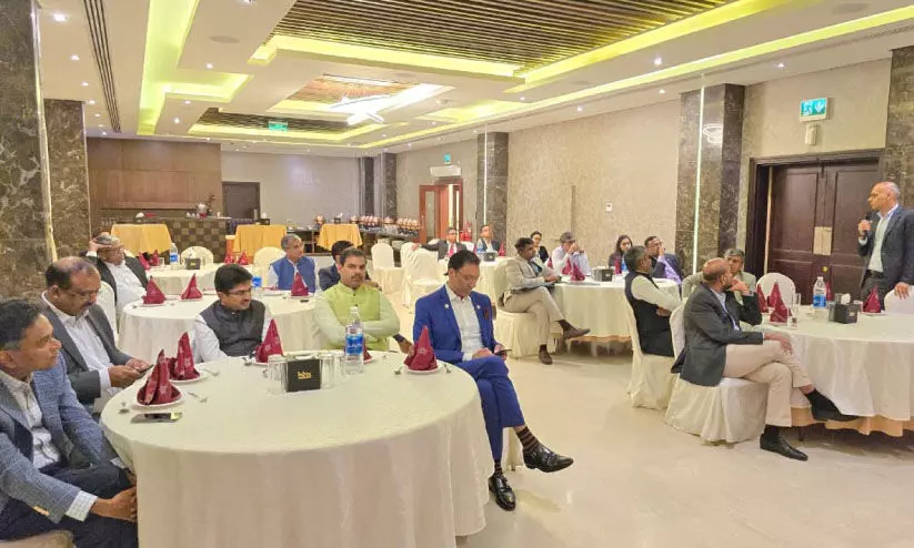 ഇ​ന്ത്യ​യി​ലെ ഗ​താ​ഗ​ത മേ​ഖ​ല​യി​ൽ നി​ക്ഷേ​പ​ക​രെ തേ​ടി റോ​ഡ്​​ഷോ