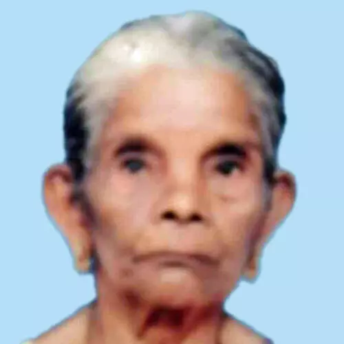 കു​റു​മ്പ