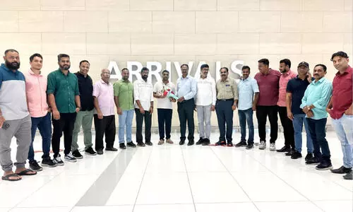 അ​ഡ്വ. ഷി​ബു മീ​രാ​ന് സ്വീ​ക​ര​ണം