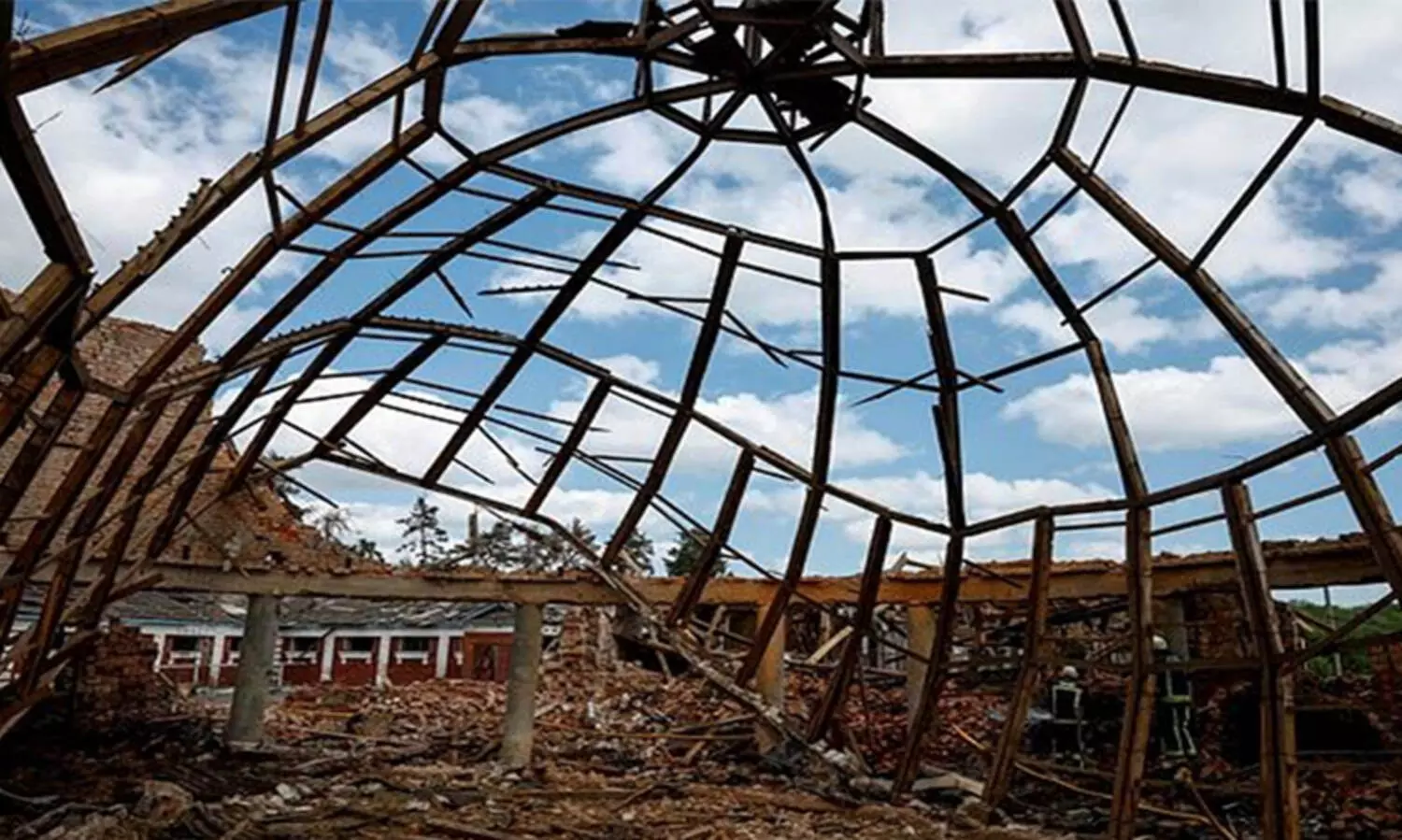 യുക്രെയ്നിൽ മിസൈൽ ആക്രമണം; ഊർജസംവിധാനങ്ങൾ തകർത്തു