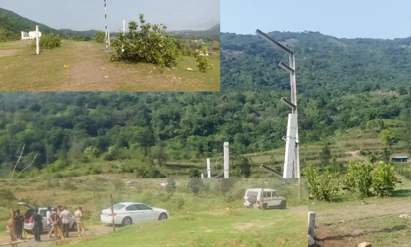 അട്ടപ്പാടിയിൽ സർക്കാർ പുറമ്പോക്ക് വ്യാജരേഖയുണ്ടാക്കി കൈയേറിയെന്ന് പരാതി അട്ടപ്പാടിയിൽ സർക്കാർ പുറമ്പോക്ക് വ്യാജരേഖയുണ്ടാക്കി കൈയേറിയെന്ന് പരാതി