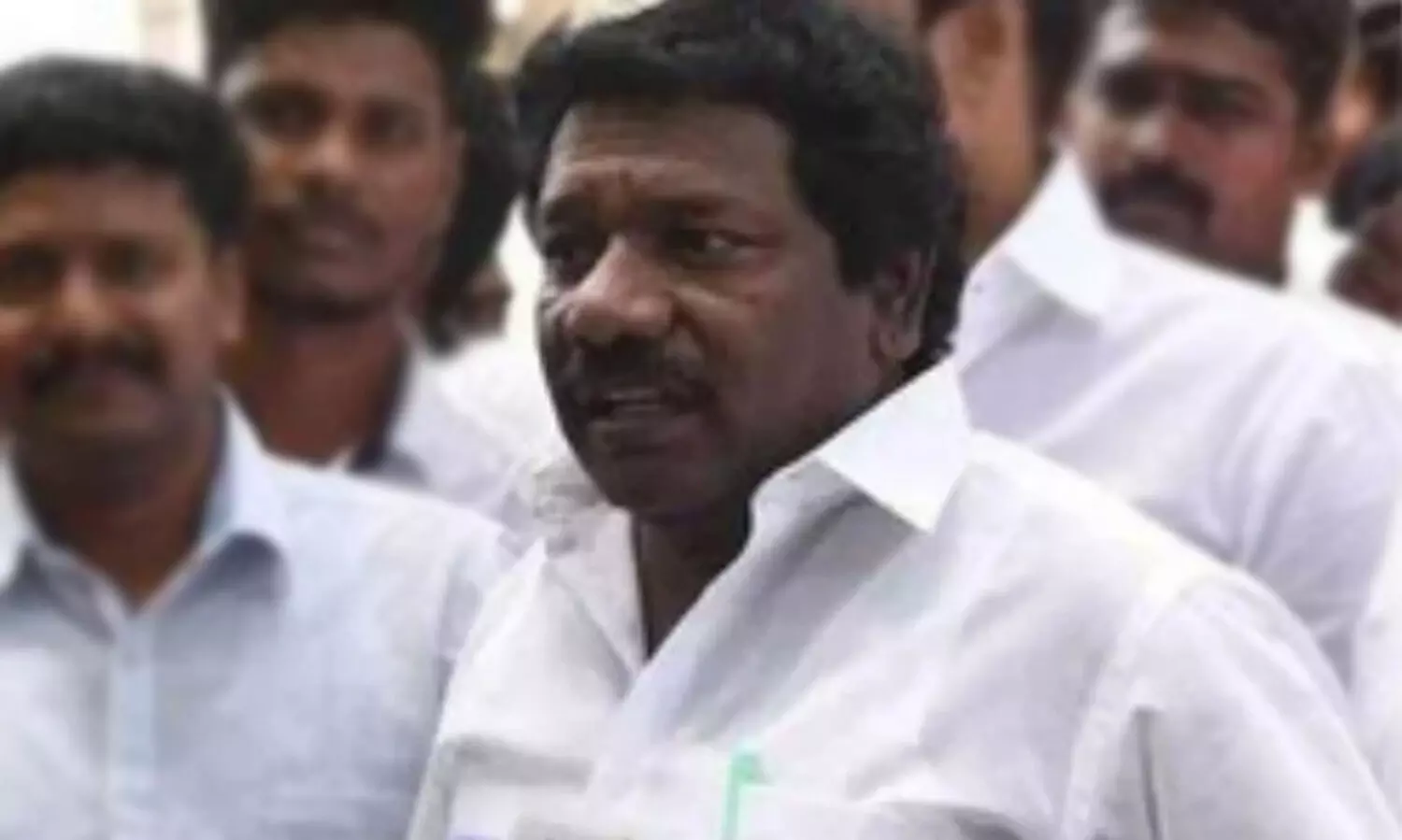 40 വെടിയുണ്ടകളുമായി നടൻ വിമാനത്താവളത്തിൽ പിടിയിൽ