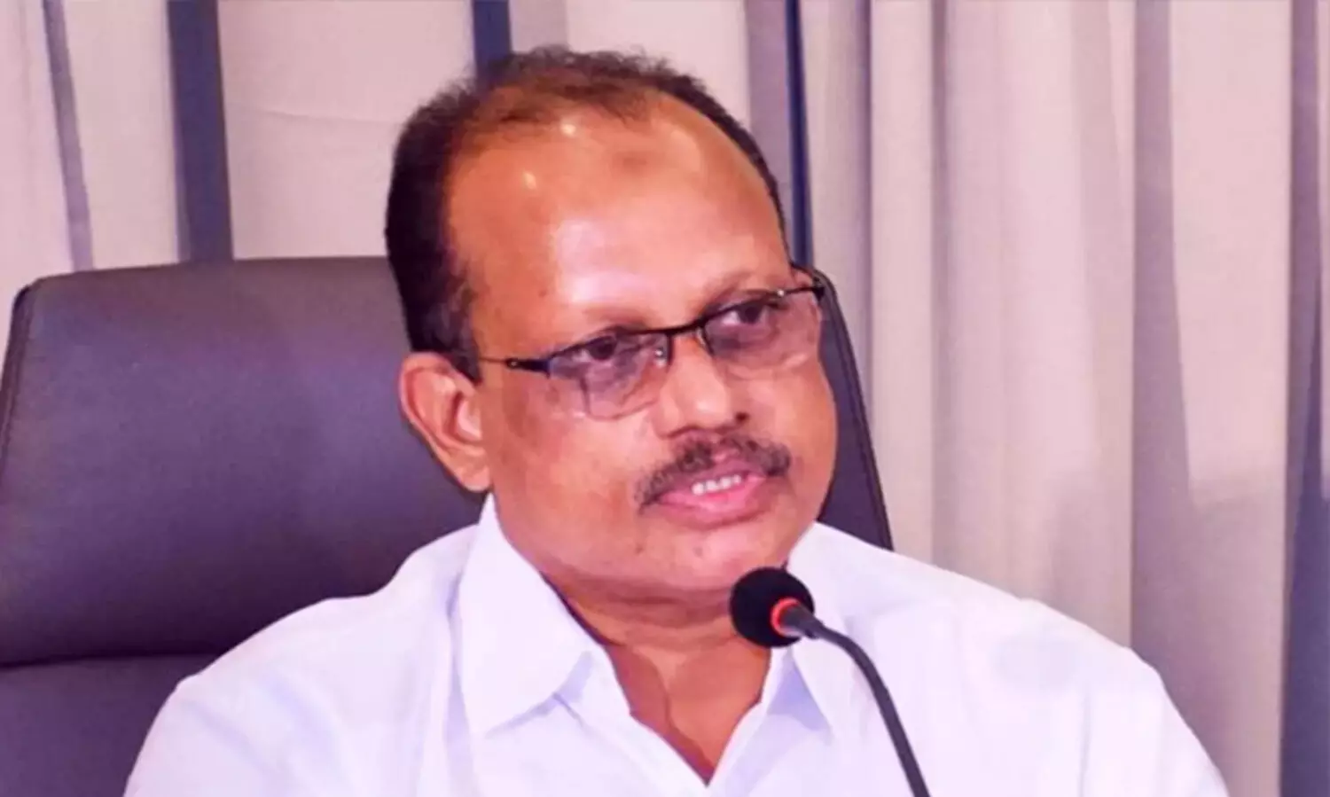 മുസ്‍ലിം ലീഗിലേക്കെന്ന അഭ്യൂഹം തള്ളി അഹമ്മദ് ദേവർകോവിൽ