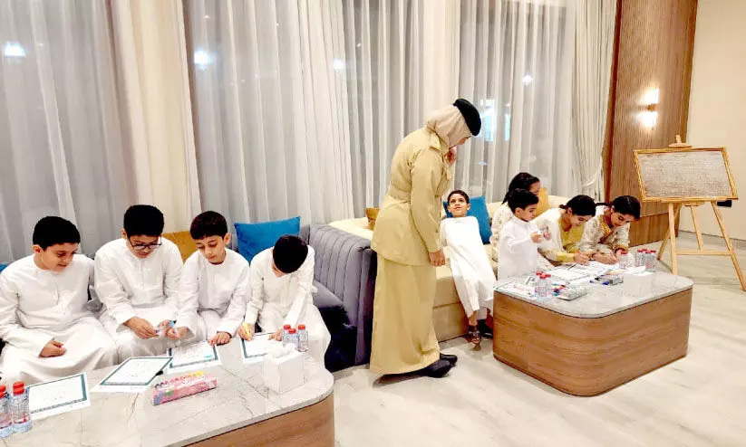 സമൂഹ മജ്ലിസുകൾ കേന്ദ്രീകരിച്ച് ട്രാഫിക് ബോധവത്കരണം സമൂഹ മജ്ലിസുകൾ കേന്ദ്രീകരിച്ച് ട്രാഫിക് ബോധവത്കരണം