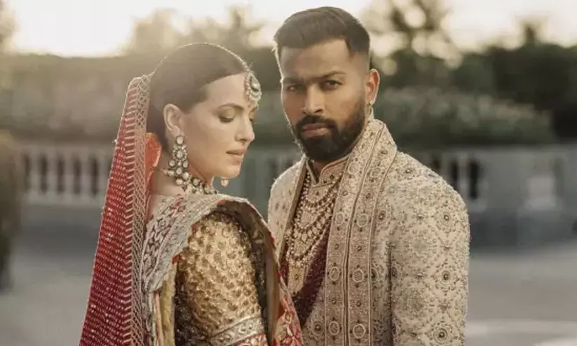 വിവാഹ ഫോട്ടോകൾ വീണ്ടും പോസ്റ്റ് ചെയ്ത് ഹാർദിക്കിന്റെ ഭാര്യ നടാഷ! പി.ആർ സ്റ്റണ്ടോ? വിവാഹ ഫോട്ടോകൾ വീണ്ടും പോസ്റ്റ് ചെയ്ത് ഹാർദിക്കിന്റെ ഭാര്യ നടാഷ! പി.ആർ സ്റ്റണ്ടോ?