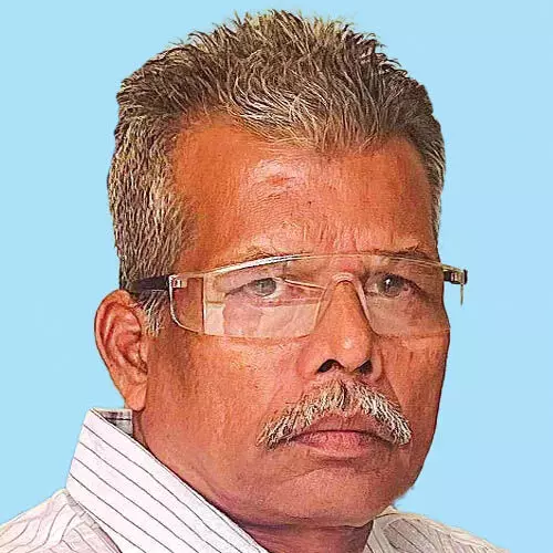 പ്ര​ഭാ​ത ന​മ​സ്കാ​രം ക​ഴി​ഞ്ഞി​റ​ങ്ങി​യ​യാ​ൾ വാ​ഹ​ന​മി​ടി​ച്ച് മ​രി​ച്ചു