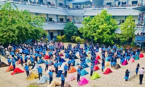 റഫയിലെ കുഞ്ഞുങ്ങളോട് ഐക്യദാർഢ്യവുമായി സ്‌കൂൾ മുറ്റത്ത് കൂടാരങ്ങൾ തീർത്തു