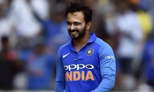 കേദാർ ജാദവ് ക്രിക്കറ്റിൽനിന്ന് വിരമിച്ചു