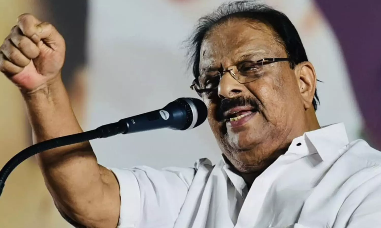 ചെങ്കോട്ട വിറപ്പിച്ച് സുധാകര ജയം; ധർമടത്തുപോലും നിലംതൊടാതെ ജയരാജൻ