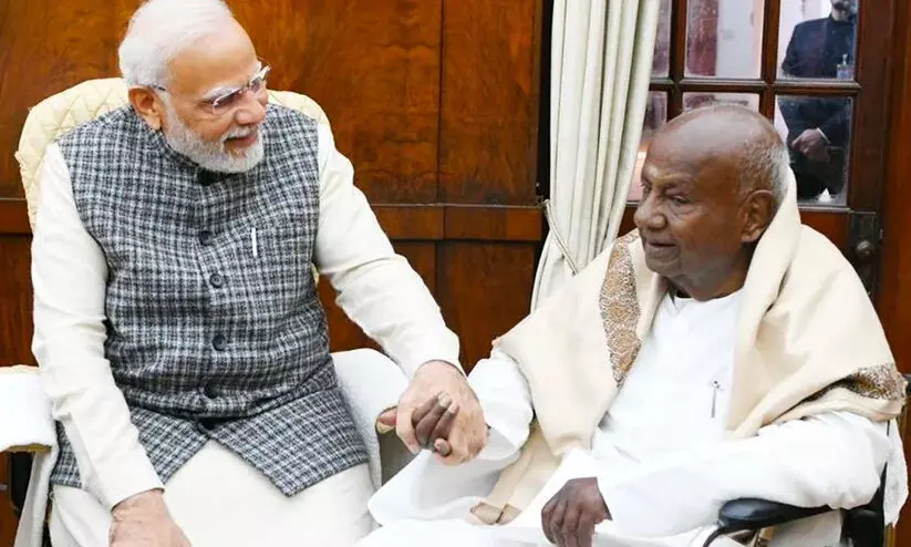 പതിവ് തെറ്റിക്കാതെ കർണാടക; എൻ.ഡി.എ മുന്നിൽ; കോൺഗ്രസ് പ്രതിരോധത്തിൽ പതിവ് തെറ്റിക്കാതെ കർണാടക; എൻ.ഡി.എ മുന്നിൽ; കോൺഗ്രസ് പ്രതിരോധത്തിൽ