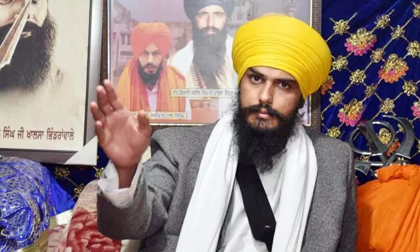 ജയിലിൽനിന്ന് മത്സരിക്കുന്ന സിഖ് വിഘടനവാദി അമൃത്പാൽ സിങ് ലീഡ് ചെയ്യുന്നു