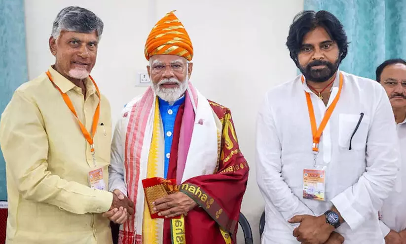 ജഗന് തിരിച്ചടി; കോൺഗ്രസ് തന്ത്രം പാളി; ആന്ധ്രയിൽ ടി.ഡി.പി-ബി.ജെ.പി സഖ്യം അധികാരത്തിലേക്ക് ജഗന് തിരിച്ചടി; കോൺഗ്രസ് തന്ത്രം പാളി; ആന്ധ്രയിൽ ടി.ഡി.പി-ബി.ജെ.പി സഖ്യം അധികാരത്തിലേക്ക്