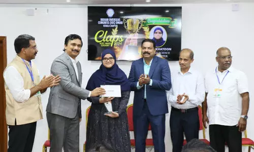 സി.​ബി.​എ​സ്.​ഇ ഉ​ന്ന​ത വി​ജ​യം: ഐ.​ഒ.​സി സ​ലാ​ല ഉ​പ​ഹാ​രം ന​ൽ​കി