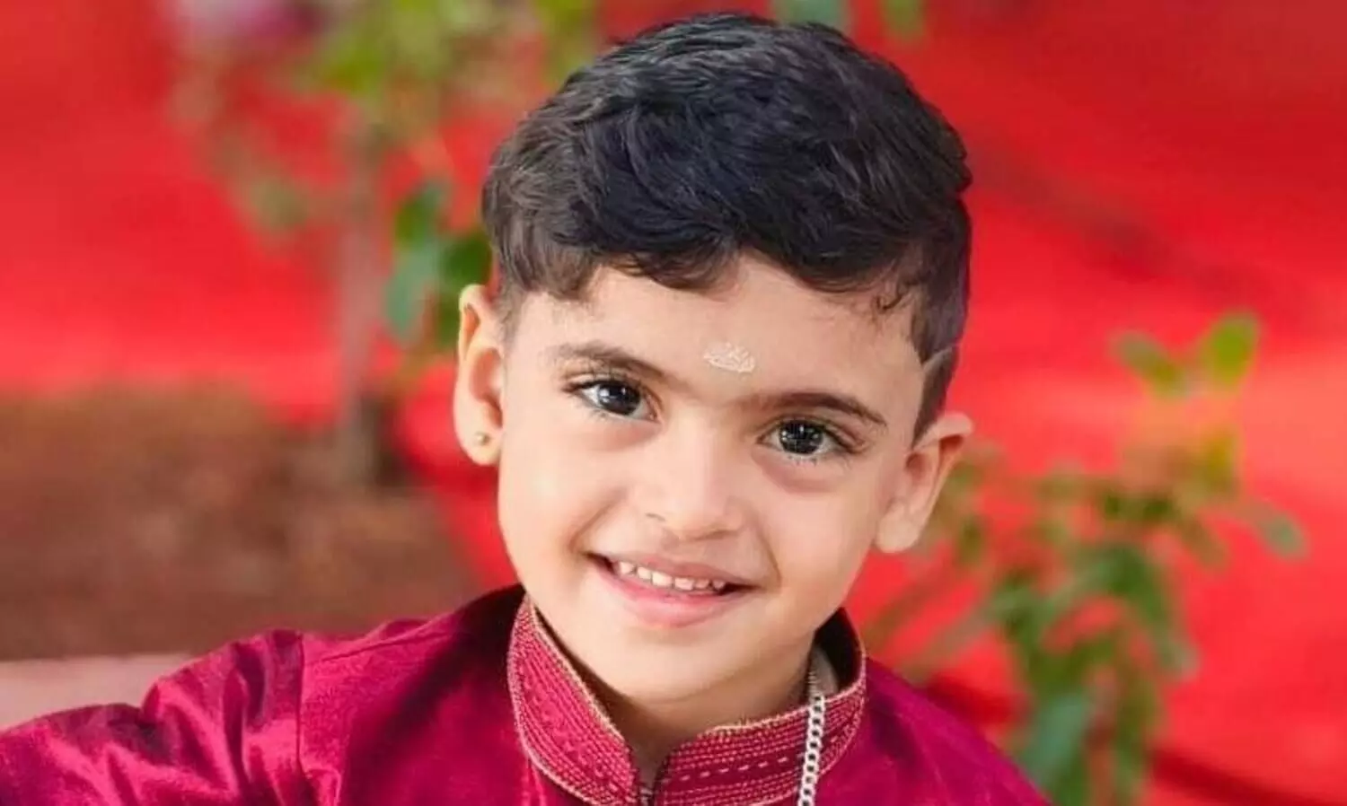 മാതാപിതാക്കളുടെ കൈയിൽനിന്ന് കുളത്തിൽവീണ നാലു വയസ്സുകാരൻ മരിച്ചു