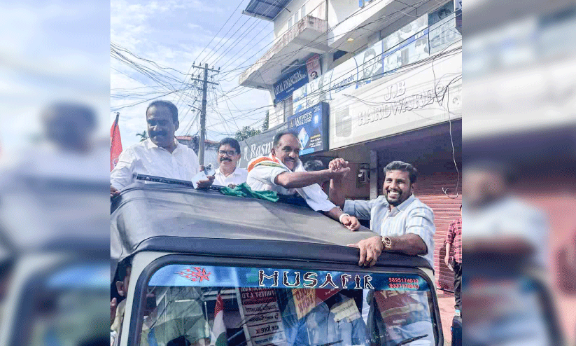 ആകാംക്ഷയും ആവേശവുമില്ലാതെ വോട്ടെണ്ണൽ കേന്ദ്രം ആകാംക്ഷയും ആവേശവുമില്ലാതെ വോട്ടെണ്ണൽ കേന്ദ്രം