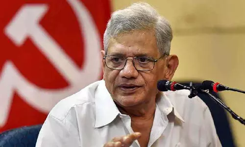 സീതാറാം യെച്ചൂരി ചികിത്സയിൽ തുടരുന്നു; വെന്റിലേറ്ററിലേക്ക് മാറ്റി