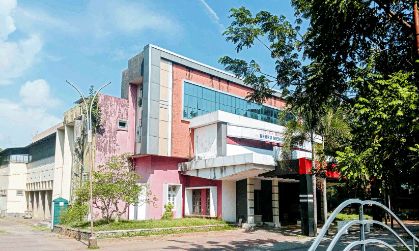 മട്ടാഞ്ചേരി ടൗൺ ഹാൾ നവീകരണം തുടങ്ങി മട്ടാഞ്ചേരി ടൗൺ ഹാൾ നവീകരണം തുടങ്ങി