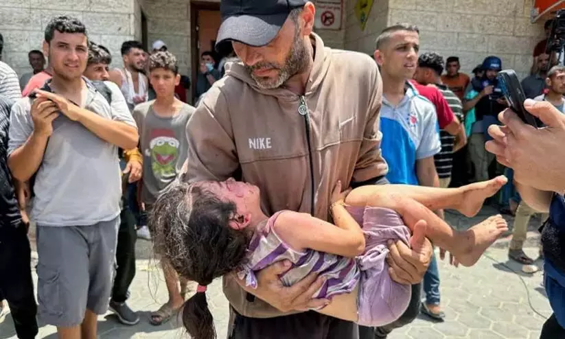 ഓരോ മിനിറ്റിലും സ്ഫോടനം; അടിയന്തര ഇടപെടലിന് അന്താരാഷ്ട്ര സമൂഹത്തോട് അഭ്യർഥിച്ച് ഗസ്സ മീഡിയ ഓഫിസ് ഓരോ മിനിറ്റിലും സ്ഫോടനം; അടിയന്തര ഇടപെടലിന് അന്താരാഷ്ട്ര സമൂഹത്തോട് അഭ്യർഥിച്ച് ഗസ്സ മീഡിയ ഓഫിസ്