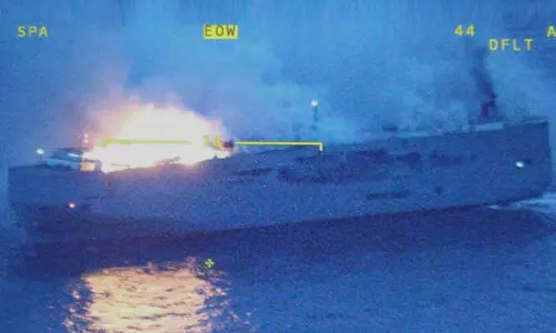 Houthi missile hit the cargo ship