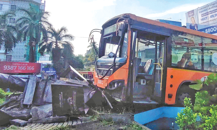 bus accident bus accident