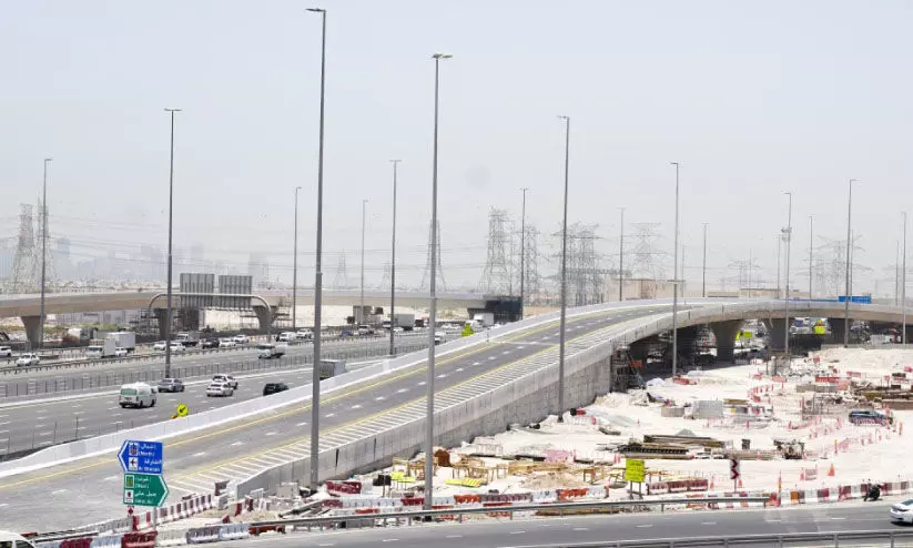 റോഡ് നവീകരണം: ദുബൈയിൽ പുതിയ പാലം തുറന്നു റോഡ് നവീകരണം: ദുബൈയിൽ പുതിയ പാലം തുറന്നു