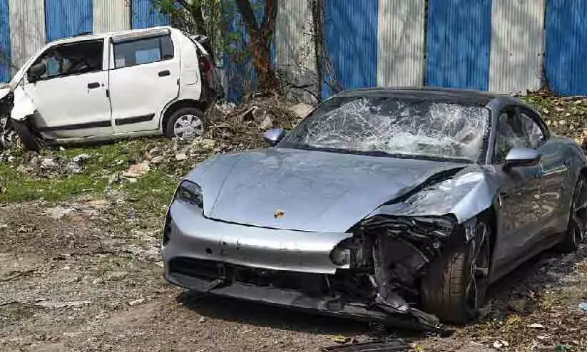 pune porsche car