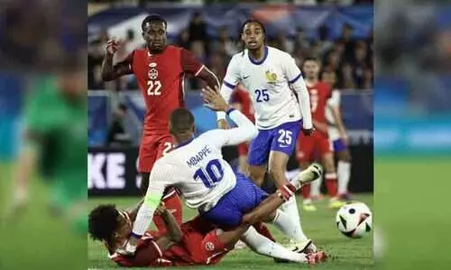 സൗഹൃദപ്പോരിൽ ഫ്രാൻസിനെ തളച്ച് കാനഡ; ഇറ്റലിക്ക് ജയം