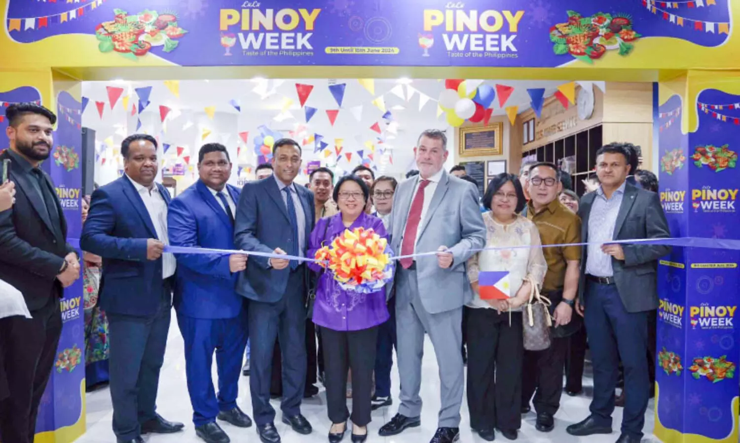 ഗു​ദൈ​ബി​യ ലു​ലു​വി​ൽ പി​നോ​യ് വീ​ക്കി​നു തു​ട​ക്കം