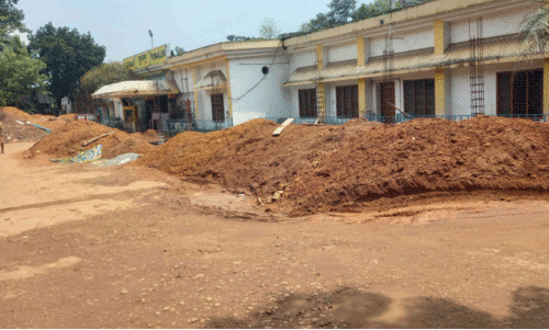 റെ​യി​ൽ​വേ സ്റ്റേ​ഷ​ൻ