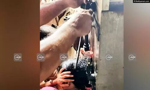 വിദ്യാർഥിനിയുടെ മുടി ഷവായ്‌ മെഷീനിൽ കുരുങ്ങി; രക്ഷപ്പെടുത്തിയത് അഗ്നി രക്ഷാസേന