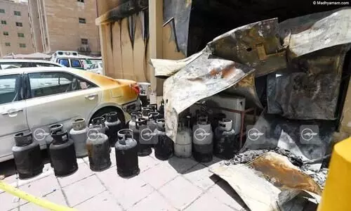 ഉറക്കത്തിനിടെ എത്തിയ ദുരന്തം; പരക്കംപാഞ്ഞ് താമസക്കാർ; കെട്ടിടത്തിൽനിന്ന് പുറത്തേക്ക് ചാടിയ ചിലരും മരിച്ചു