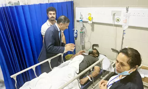 ദയനീയം ഈ കാഴ്ചകൾ; ആശങ്ക നിറഞ്ഞ് ആശുപത്രികൾ