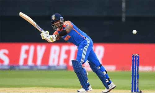 സൂര്യത്തിളക്കം; ഇന്ത്യ സൂപ്പർ എട്ടിൽ