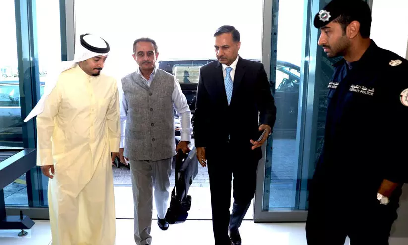 വിദേശകാര്യ സഹമന്ത്രി കീർത്തി വർധൻ സിംഗ് കുവൈത്തിലെത്തി വിദേശകാര്യ സഹമന്ത്രി കീർത്തി വർധൻ സിംഗ് കുവൈത്തിലെത്തി