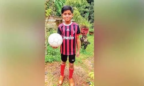 എ.സി മിലാൻ കേരള ടീം ഇറ്റലിയിലേക്ക്; പന്തുതട്ടാന്‍ തിരൂർ സ്വദേശി ലെമിൻ ജൈസലും