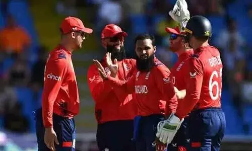 അതിവേഗം കളിതീർത്തു; സൂപ്പർ എട്ട് പ്രതീക്ഷയിൽ തിരിച്ചെത്തി ഇംഗ്ലണ്ട് അതിവേഗം കളിതീർത്തു; സൂപ്പർ എട്ട് പ്രതീക്ഷയിൽ തിരിച്ചെത്തി ഇംഗ്ലണ്ട്