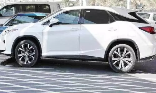 അ​വ​ധി​ത്തി​ര​ക്ക്; ഹ​മ​ദ് വി​മാ​ന​ത്താ​വ​ള​ത്തി​ൽ പ്ര​ത്യേ​ക പാ​ർ​ക്കി​ങ് നി​ര​ക്ക്