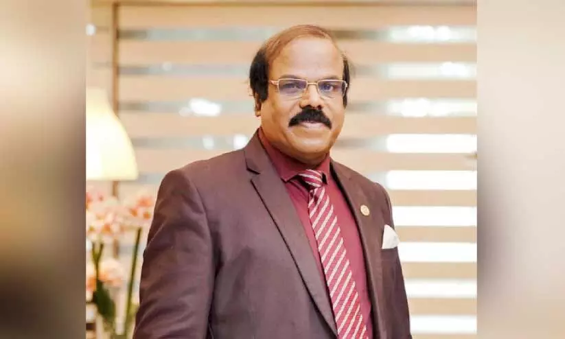 Dr. Varghese Moolan Dr. Varghese Moolan