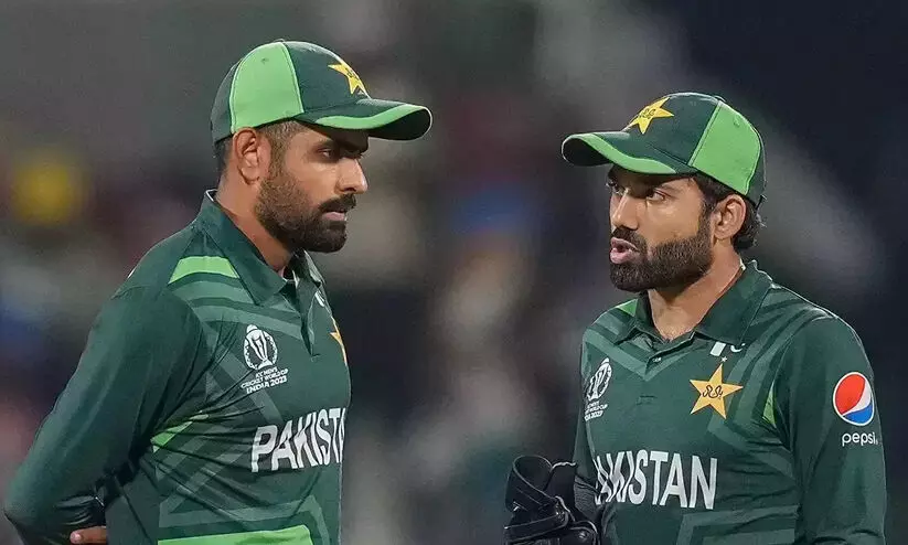 ‘സമൂഹമാധ്യമങ്ങളിലെ രാജാവ് മാത്രം! വ്യക്തിപരമായ നേട്ടങ്ങൾക്ക് പാകിസ്താൻ ക്രിക്കറ്റിനെ നശിപ്പിച്ചു’; സീനിയർ താരങ്ങൾക്കെതിരെ ആഞ്ഞടിച്ച് മുൻ സഹതാരം