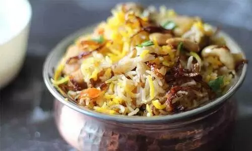 പ്ര​ത്യേ​ക പെ​രു​ന്നാ​ൾ വി​ഭ​വ​ങ്ങ​ളു​മാ​യി ഹോ​ട്ട് ആ​ൻ​ഡ് കൂ​ൾ