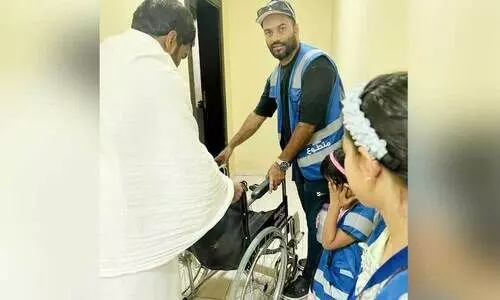 Thanima Volunteers handed over wheelchair for sick pilgrims Thanima Volunteers handed over wheelchair for sick pilgrims