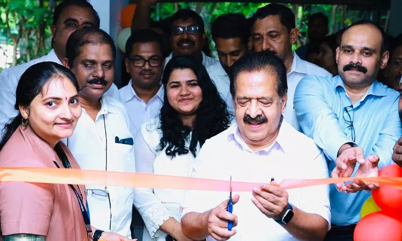 സബർമതി സ്പെഷ്യൽ സ്കൂളിന് ബ്രഡ് നിർമാണ യൂനിറ്റ് നൽകി അദീബ് ആന്റ് ഷെഫീന ഫൗണ്ടേഷൻ സബർമതി സ്പെഷ്യൽ സ്കൂളിന് ബ്രഡ് നിർമാണ യൂനിറ്റ് നൽകി അദീബ് ആന്റ് ഷെഫീന ഫൗണ്ടേഷൻ