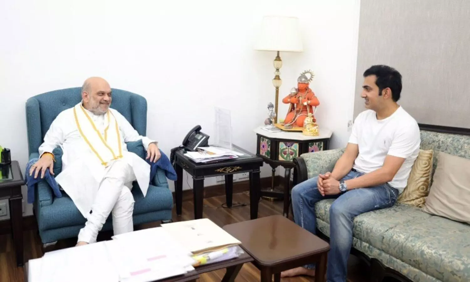 ഇന്ത്യൻ ടീമിന്‍റെ പരിശീലകൻ ആകുമെന്ന അഭ്യൂഹങ്ങൾക്കിടെ അമിത് ഷായെ കണ്ട് ഗൗതം ഗംഭീർ