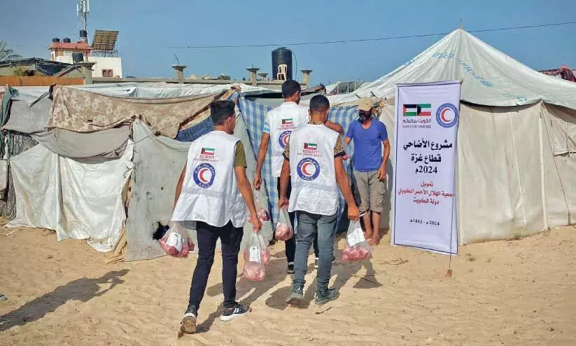 KRCS distributing food KRCS distributing food