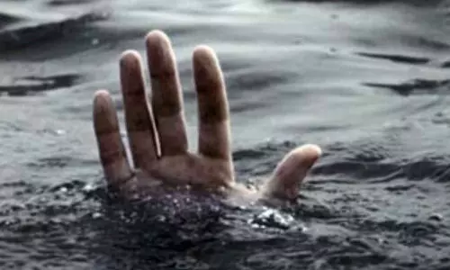 ചെങ്കൽ ക്വാറിയിലെ വെള്ളക്കെട്ടിൽ ഇരട്ട സഹോദരങ്ങൾ മുങ്ങിമരിച്ചു